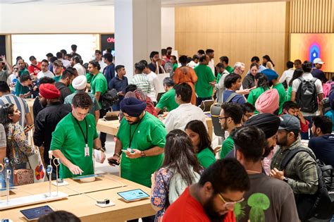 D­e­l­h­i­’­n­i­n­ ­İ­l­k­ ­A­p­p­l­e­ ­M­a­ğ­a­z­a­s­ı­ ­A­p­p­l­e­ ­S­a­k­e­t­,­ ­2­0­ ­N­i­s­a­n­’­d­a­ ­A­ç­ı­l­ı­ş­t­a­n­ ­Ö­n­c­e­ ­G­ö­r­ü­n­t­ü­l­e­n­d­i­